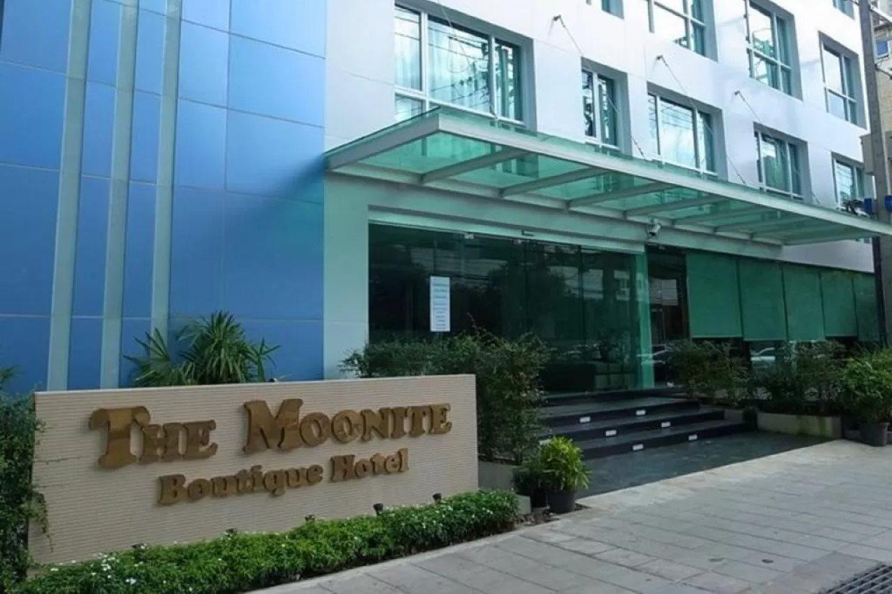 The Moonite Boutique Hotel Bangkok Buitenkant foto
