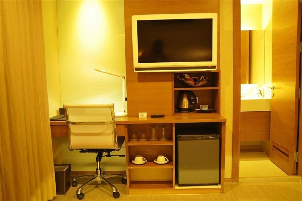 The Moonite Boutique Hotel Bangkok Buitenkant foto