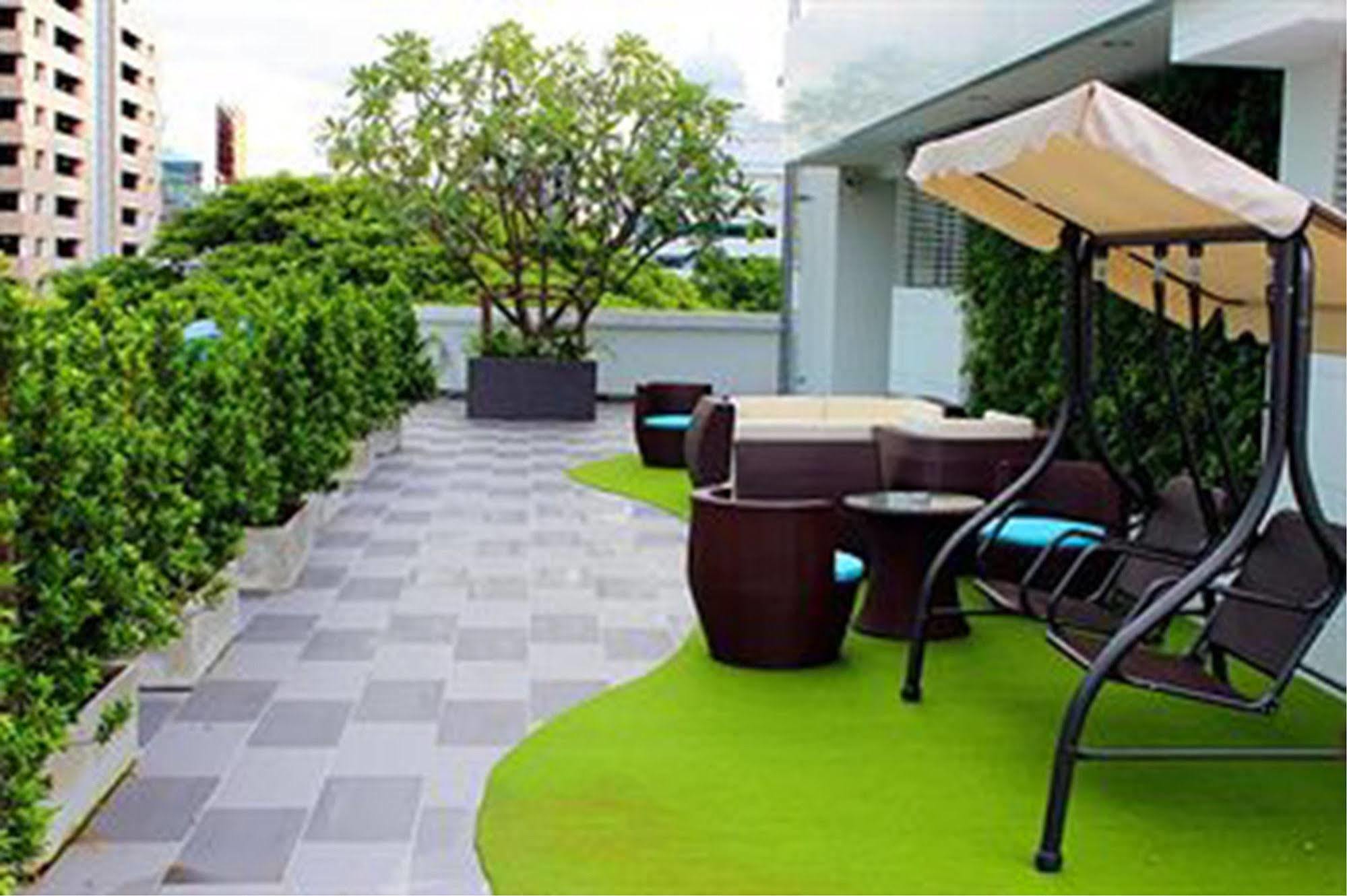 The Moonite Boutique Hotel Bangkok Buitenkant foto